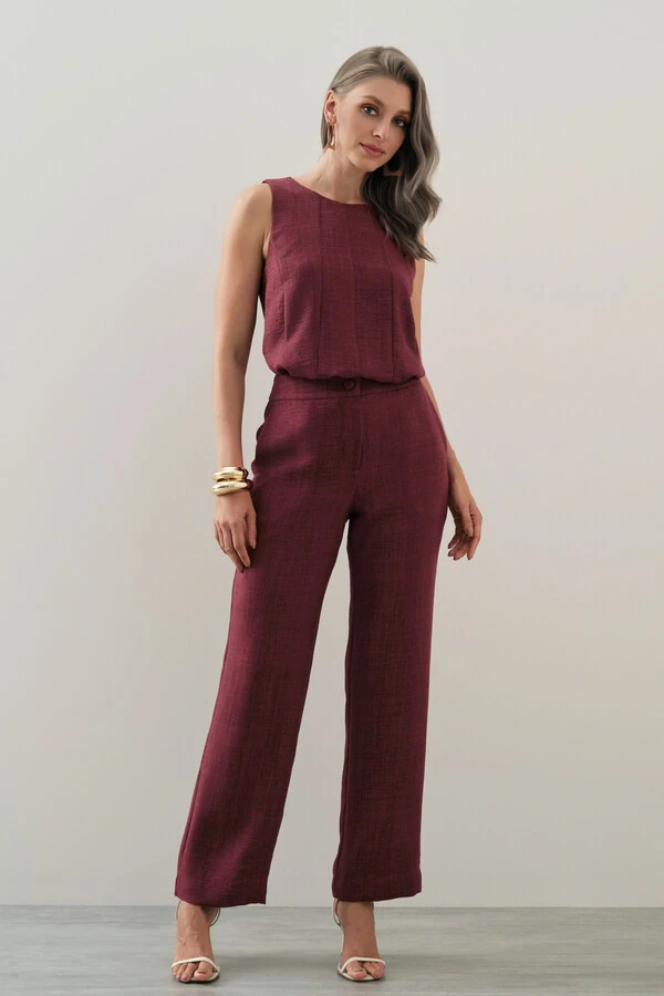 Conjunto de Regata Recortes e Calça Reta