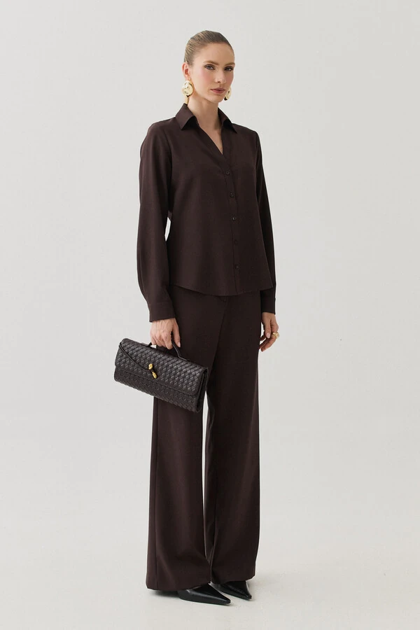 Conjunto de Alfaiataria de Camisa Manga Longa e Calça Reta