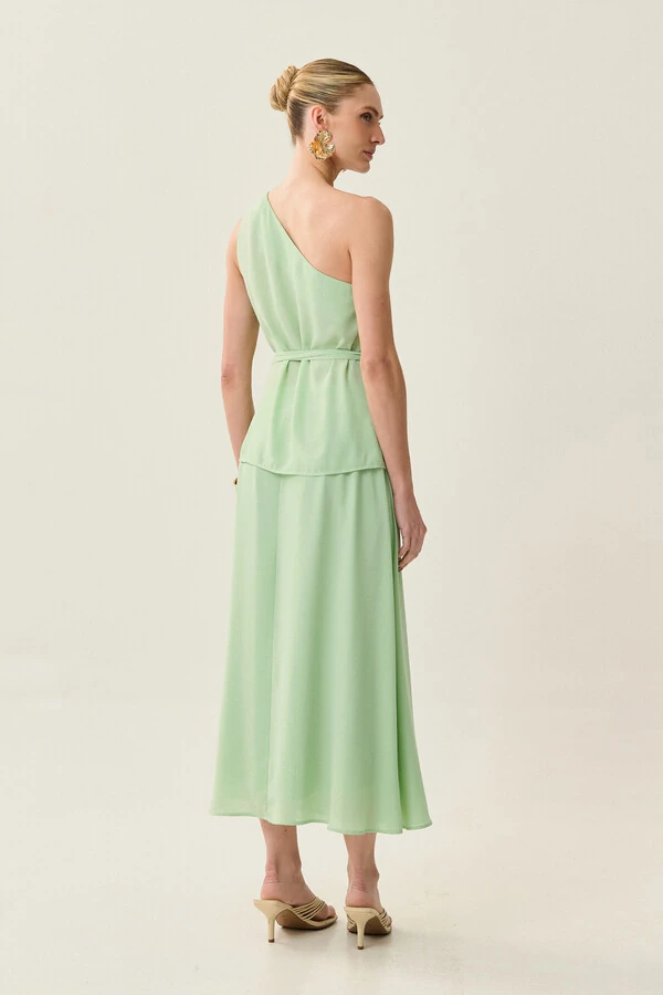 Conjunto de Blusa Regata Assimétrica Um Ombro Só Prega Cinto e Saia Midi