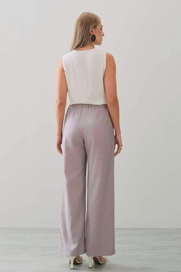 Calça Reta de Linho Prega Laço Lateral
