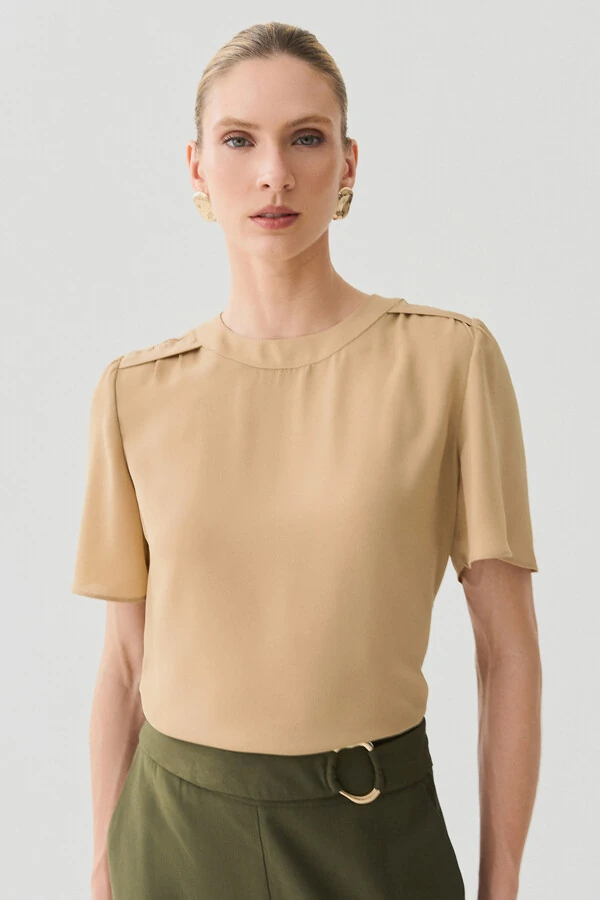 Blusa Manga Evasê Decote Redondo Ombro Prega