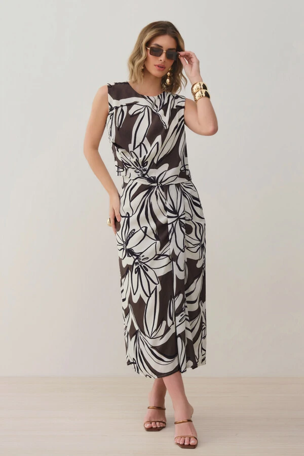 Conjunto Assimétrico Floral de Regata Crop Pregas Double e Saia Midi Pregas