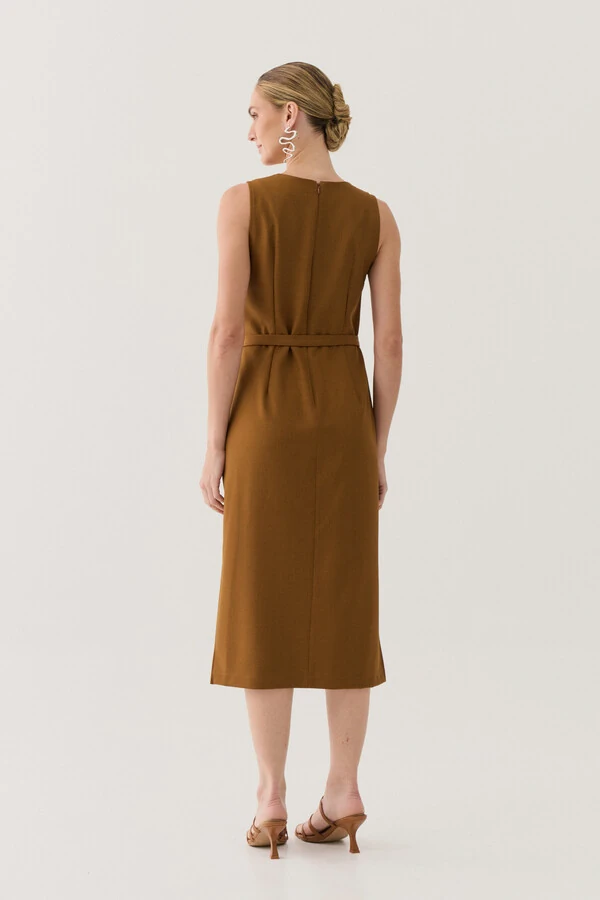 Vestido Midi Regata de Alfaiataria Decote V Recorte e Cinto Fivela