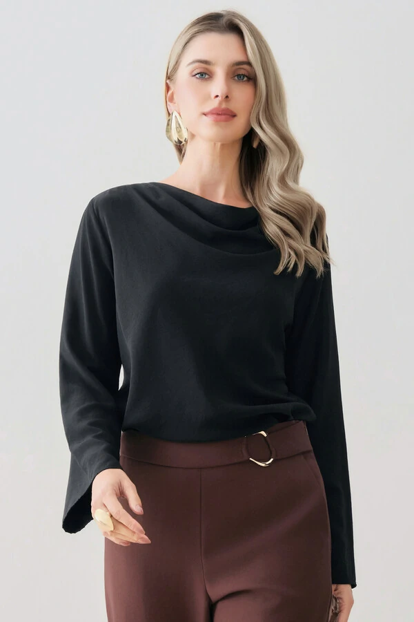 Blusa de Cetim Manga Longa Flare Decote Drapeado