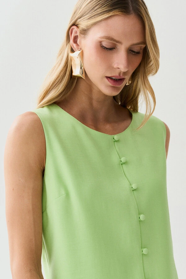 Conjunto de Alfaiataria de Colete Mini Botões Forrados e Bermuda Botão Forrado