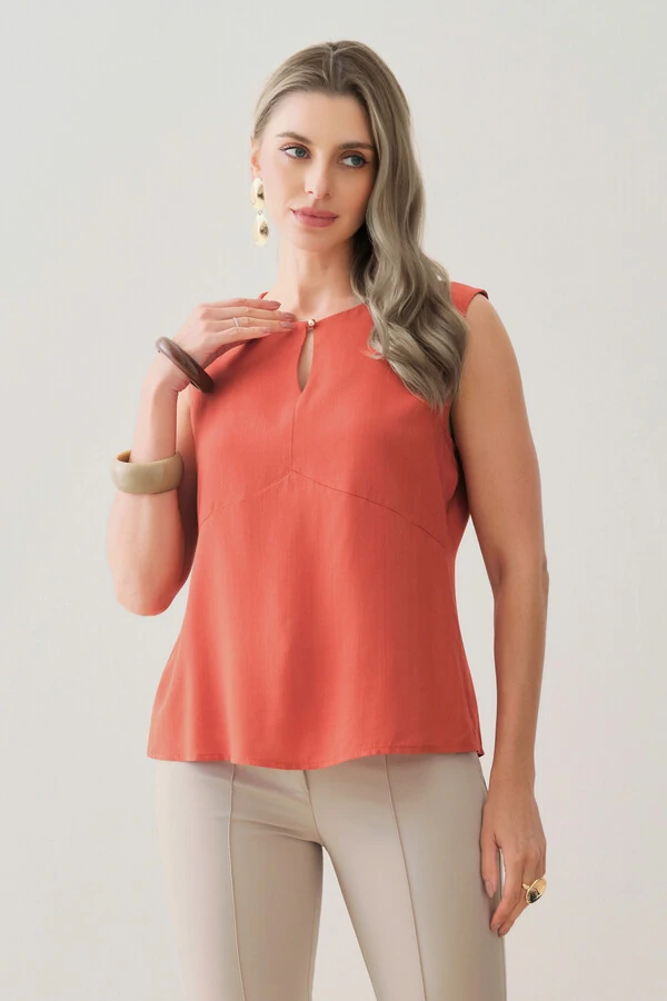 Regata Decote Gota Recortes