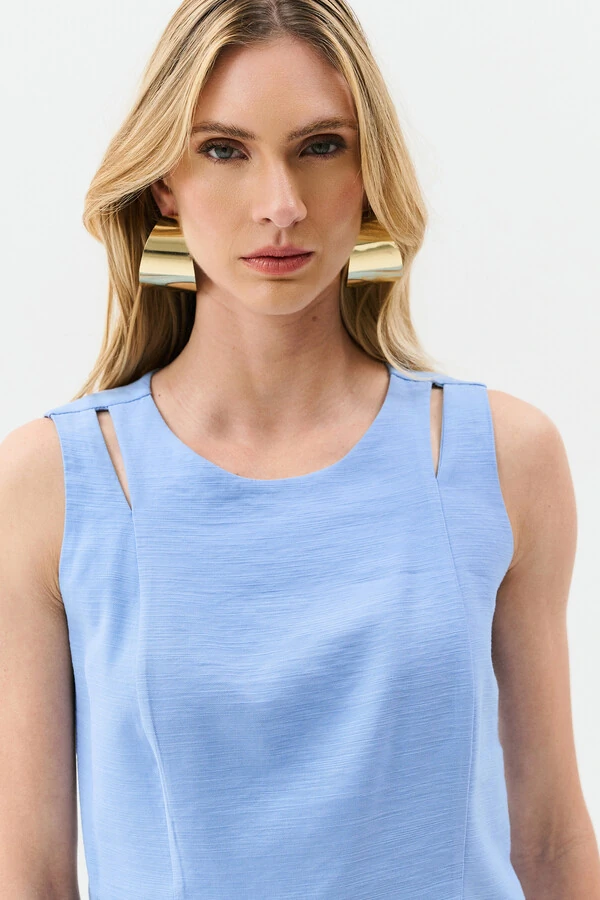 Conjunto de Blusa Regata Crop Ombro Cut Out Recorte e Calça Reta Botão Forrado