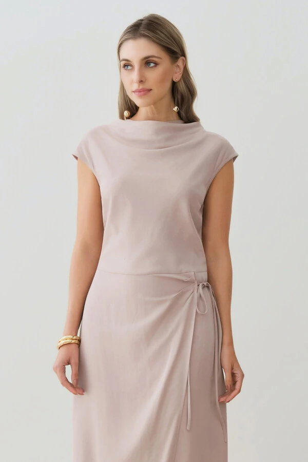 Vestido Midi Regata Transpassado Gola Drapeada Laço Lateral Drapeada