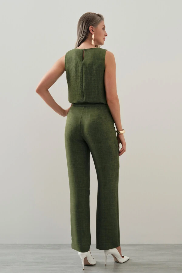 Conjunto de Regata Recortes e Calça Reta