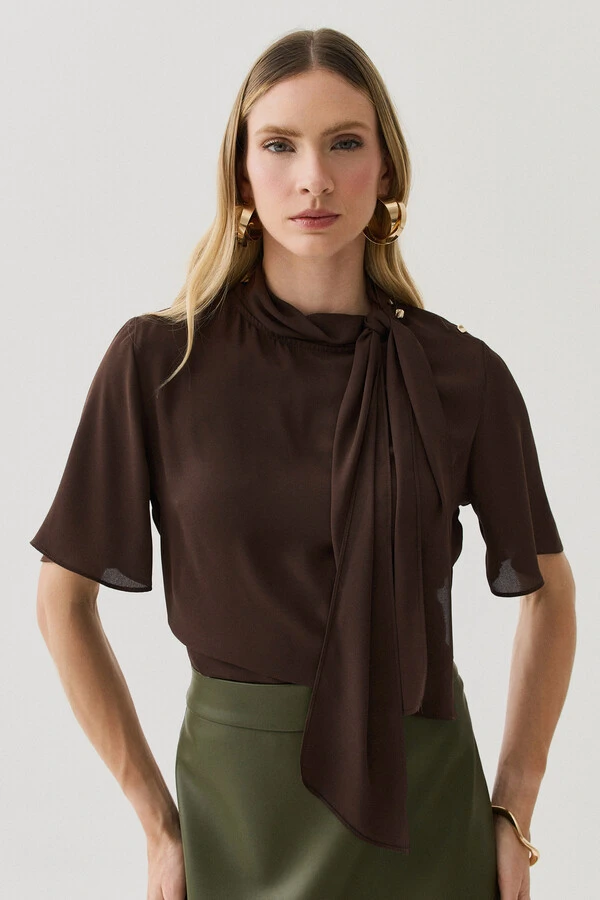 Blusa Assimétrica Gola Dobrada de Laço Ombro Esquerdo Gold Double
