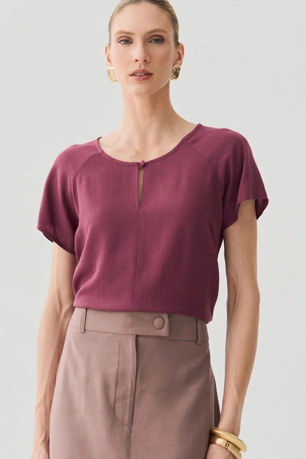 Blusa Manga Raglan Decote Gota Mini Botão Forrado