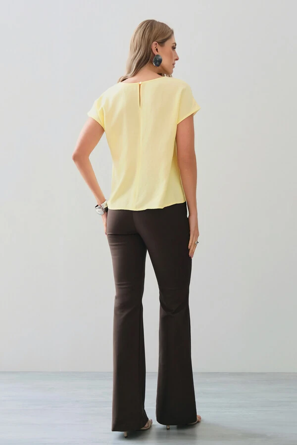 Blusa Acinturada Manga Morcego Pregas