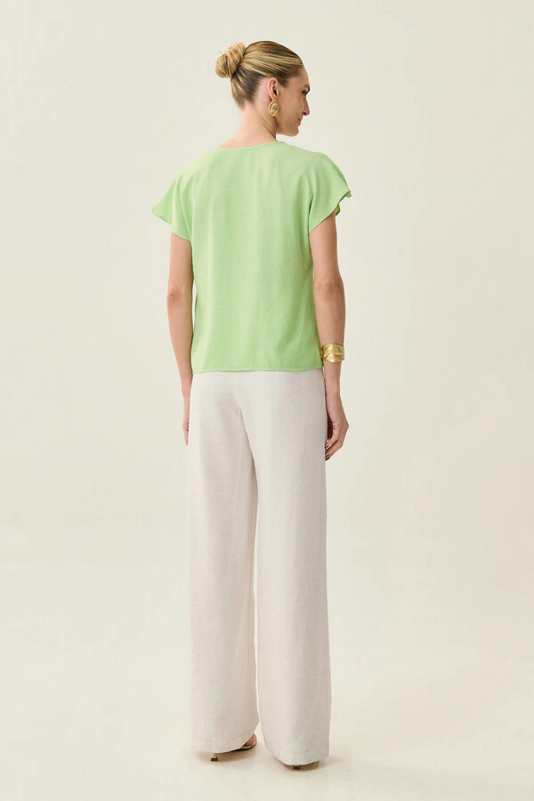 Blusa Manga Morcego Decote V Recorte