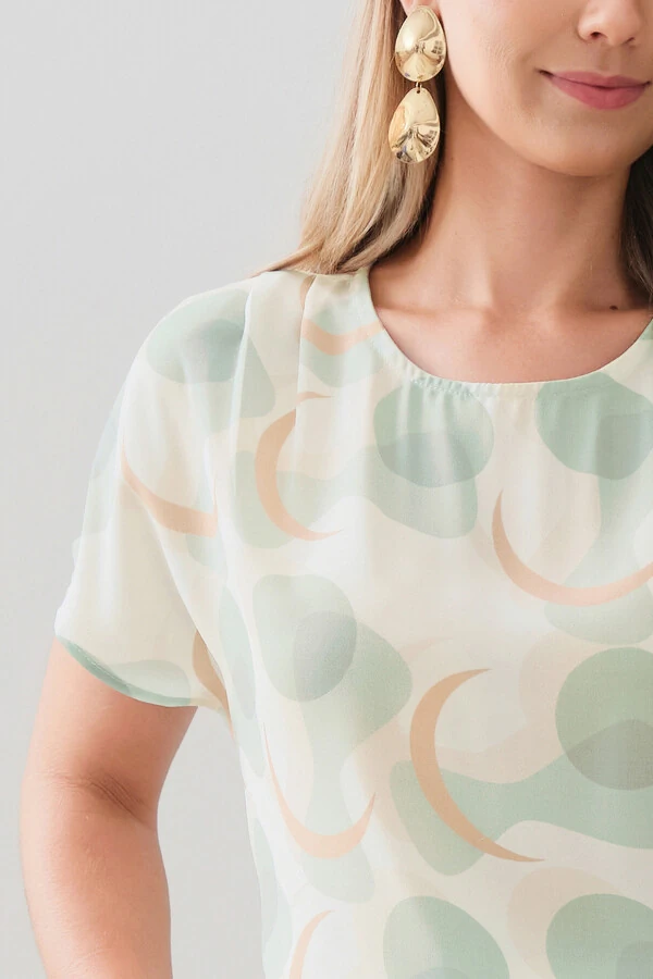 Blusa Abstrata Manga Morcego Ombro Pregas Double