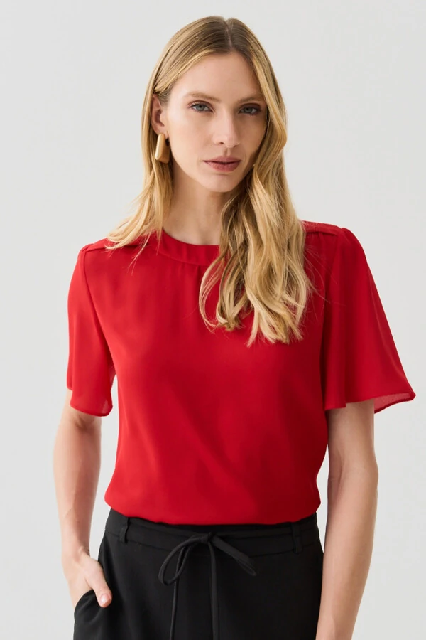 Blusa Decote Redondo Ombro Prega