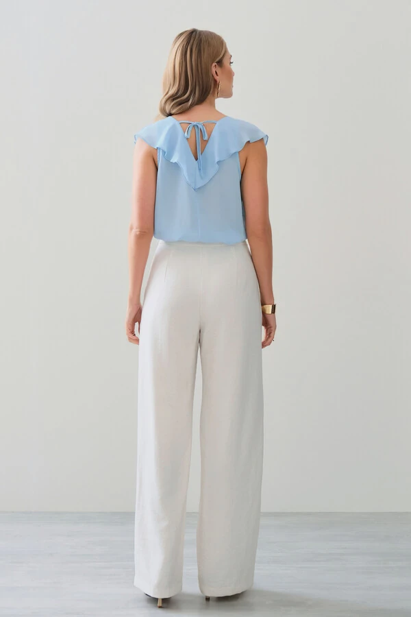 Regata Decote Quadrado Recortes Babado Laço Costas