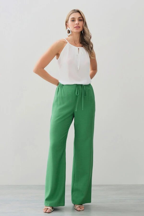 Calça Reta Cintura Elástico Laço Fino