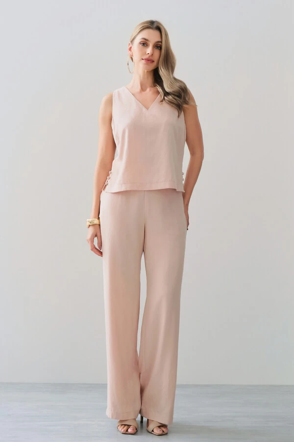 Conjunto de Blusa Regata Decote V Lateral Mini Botões Triple e Calça Reta