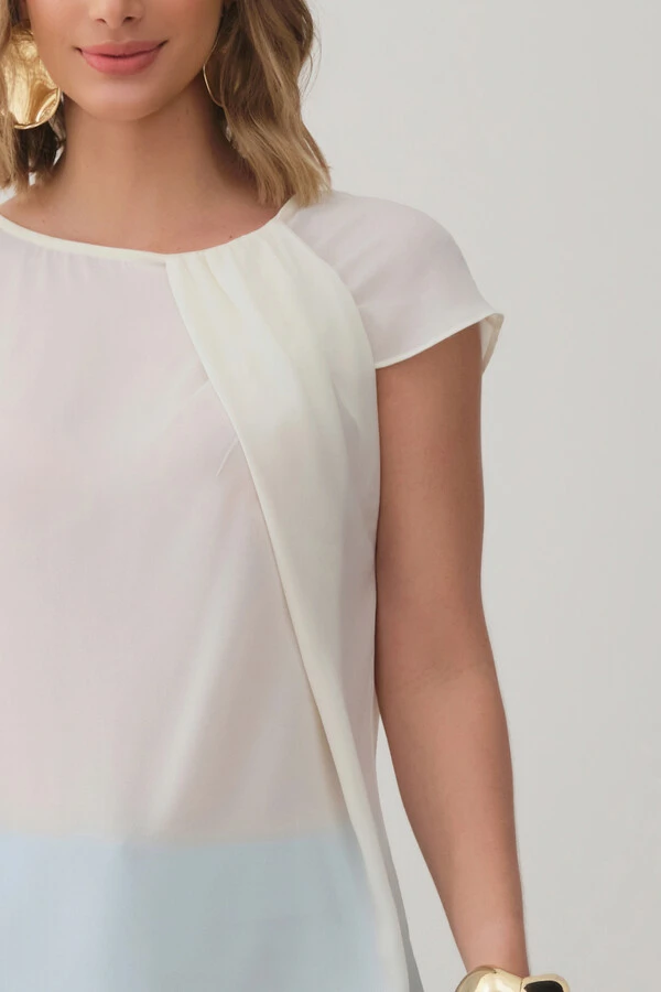 Blusa Assimétrica Manga Morcego Faixa Drapeada