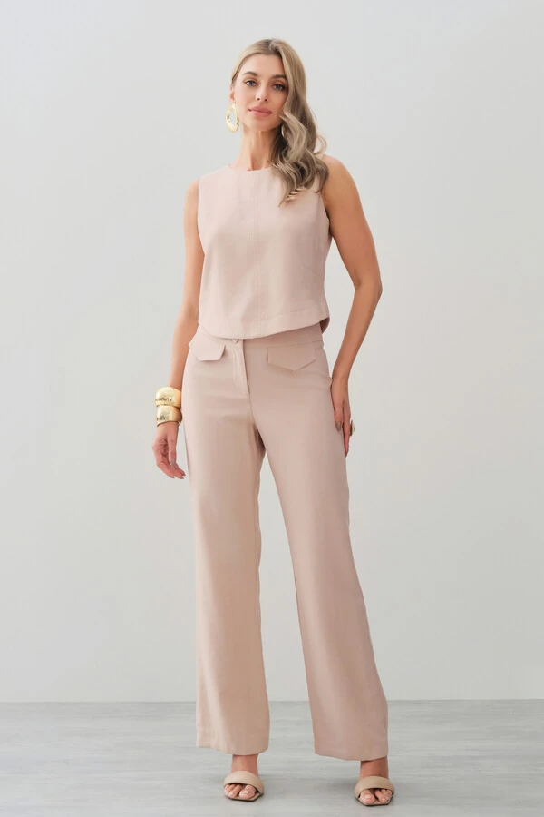 Conjunto de Alfaiataria de Blusa Regata Crop Recorte Calça Reta Aba Botões Forrados Double