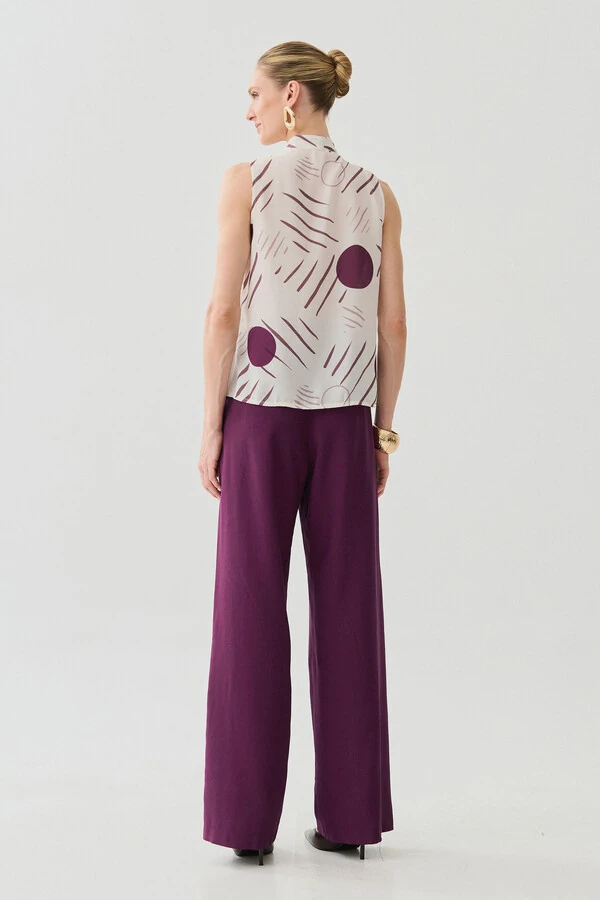 Regata Abstrata Gola Baixa Laço Decote V Ombro Prega