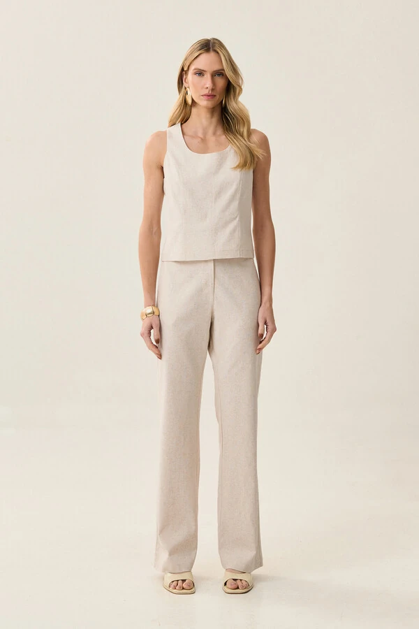 Conjunto de Linho de Blusa Regata Crop Recortes e Calça Reta Botão Forrado