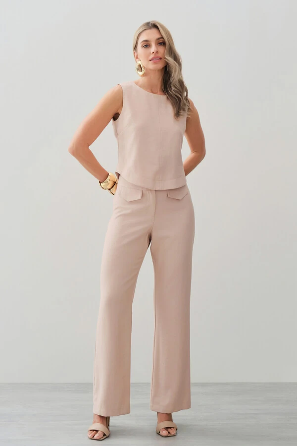 Conjunto de Alfaiataria de Blusa Regata Crop Recorte Calça Reta Aba Botões Forrados Double