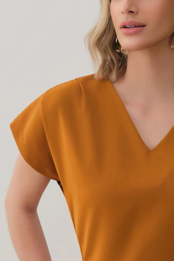 Blusa Manga Morcego Decote V Ombro Pregas Double