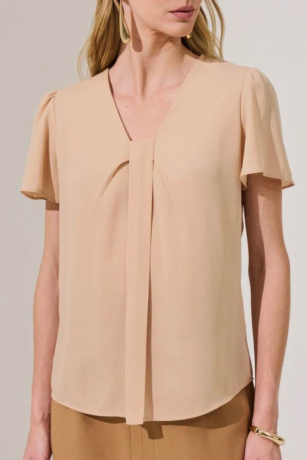 Blusa Decote V Pregas Laço
