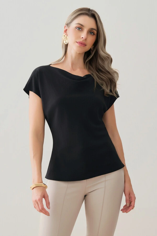 Blusa Manga Morcego Decote Drapeado