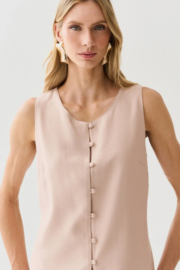 Conjunto de Alfaiataria de Colete Mini Botões Forrados e Bermuda Botão Forrado