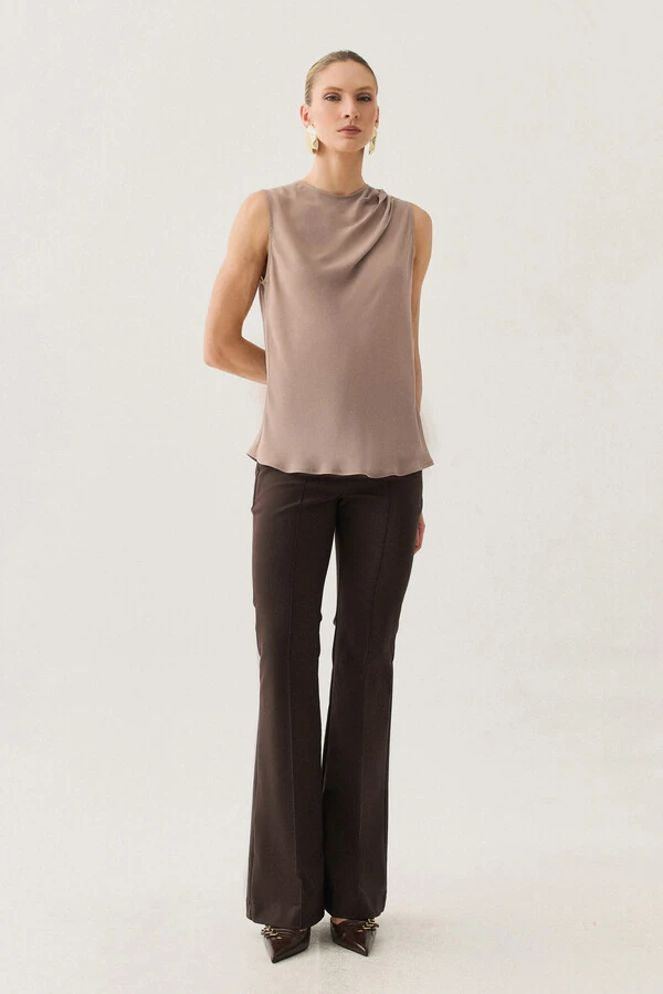 Blusa Regata Assimétrica Ombro Esquero Drapeado Pregas