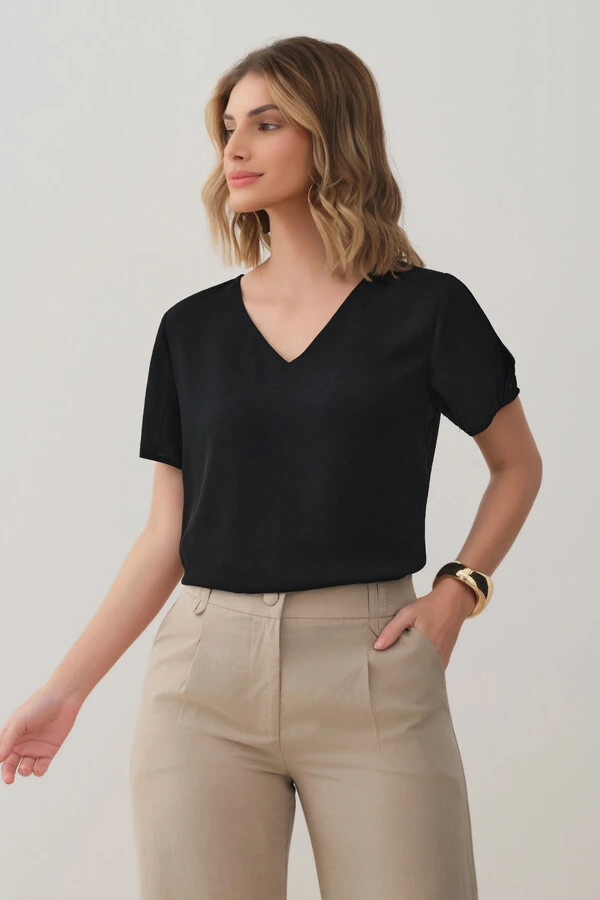Blusa Dupla Manga Transpassada Abertura Decote V