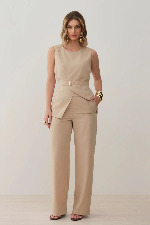 Conjunto de Colete Transpassado Cinto Gold e Calça Pantalona Slim