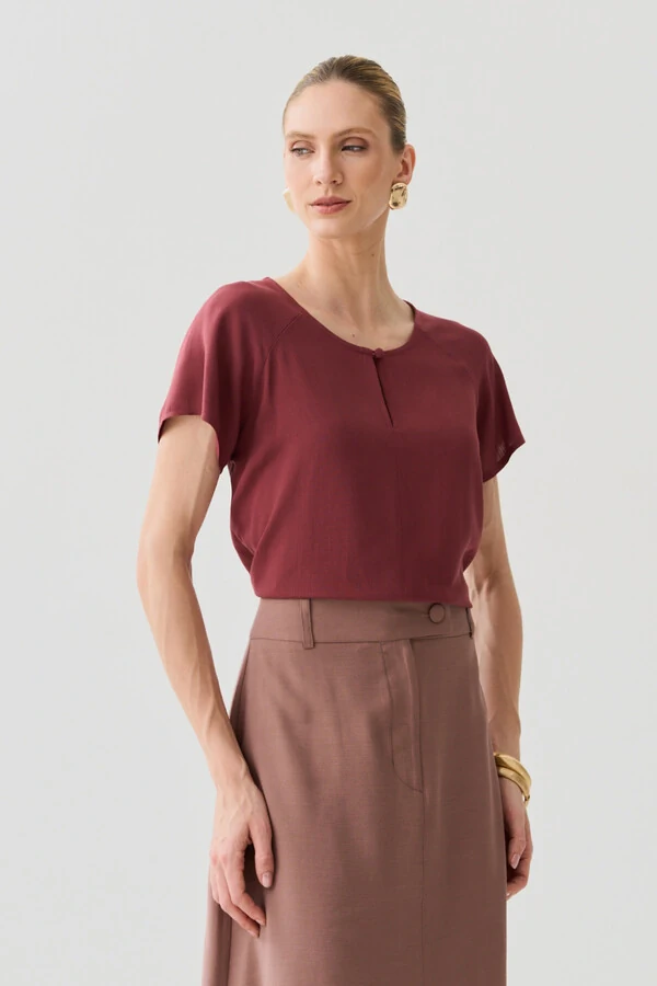 Blusa Manga Raglan Decote Gota Mini Botão Forrado