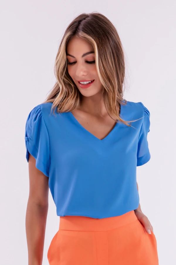 Blusa manga aberta botão forrado