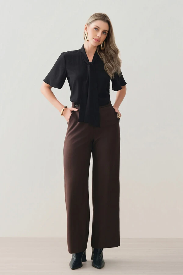 Blusa de Cetim Gola Dobrada de Laço