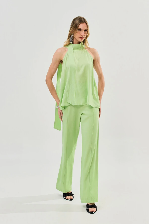 Conjunto de Blusa Regata Frente Única Faixa e Pantalona Nervura