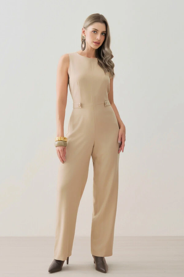 Macacão Regata de Alfaitaria Cintura Martingale Gold