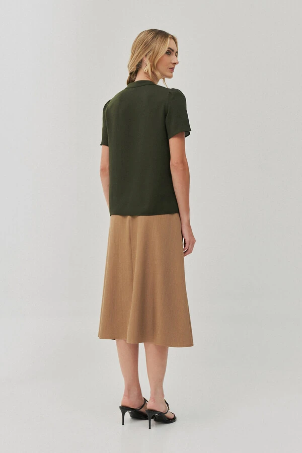 BLUSA GOLA BAIXA LAÇO FINO DECOTE CAVADO