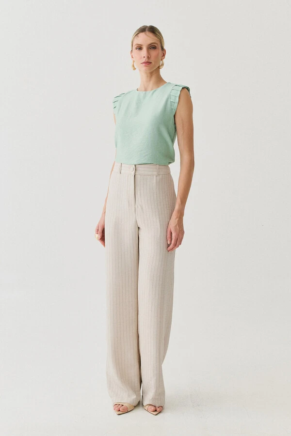 Pantalona Slim Risca de Giz Botão Forrado