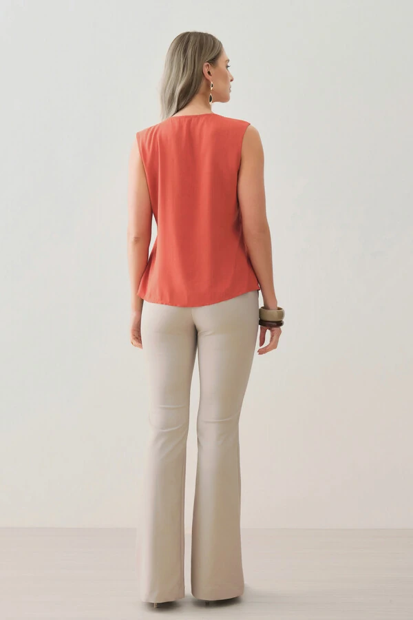 Regata Decote Gota Recortes