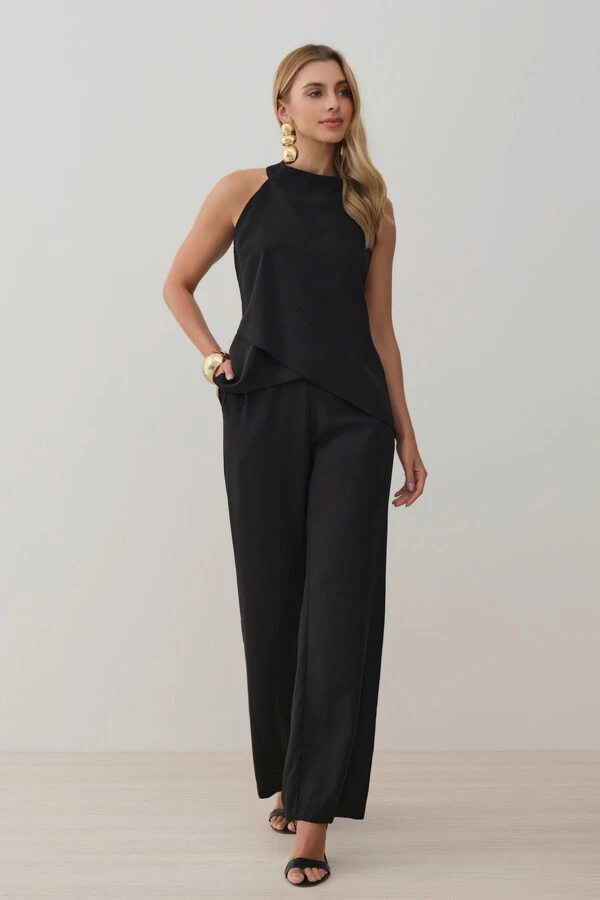 Conjunto de Blusa Regata Frente Única Transpassada e Calça Reta