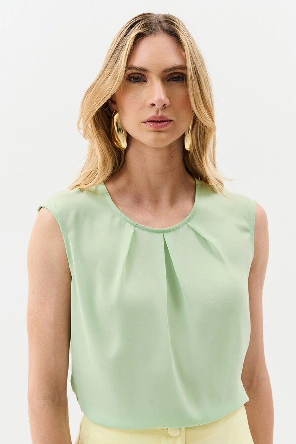 Regata Decote Pregas Triple