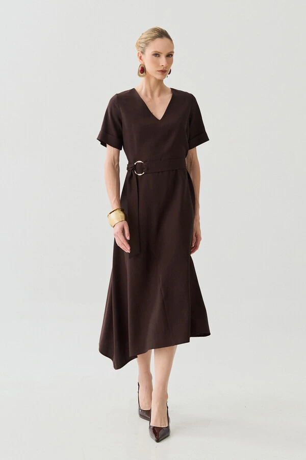 Vestido Midi Evasê Assimétrico Decote V Cinto Gold