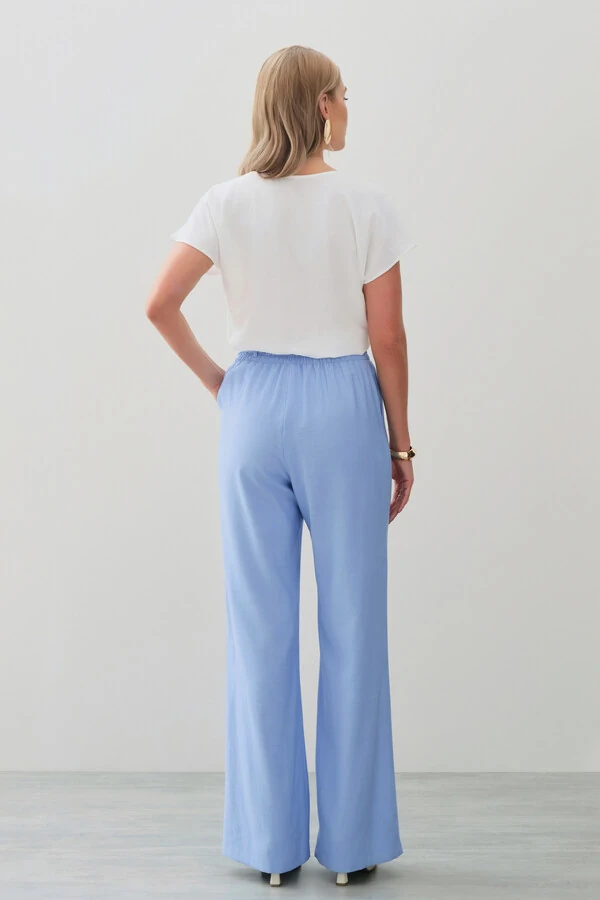 Calça Reta Cintura Elástico Laço Fino