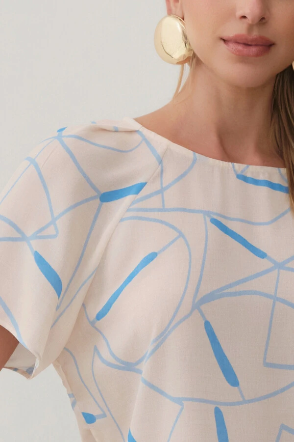 Blusa Abstrata Manga Raglan Ombro Prega