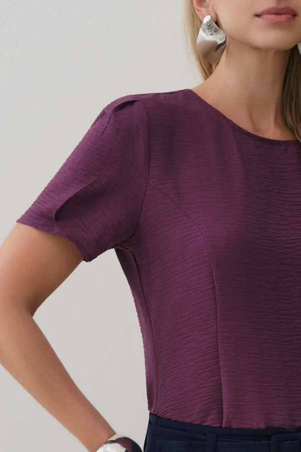 Blusa Manga Prega Recortes