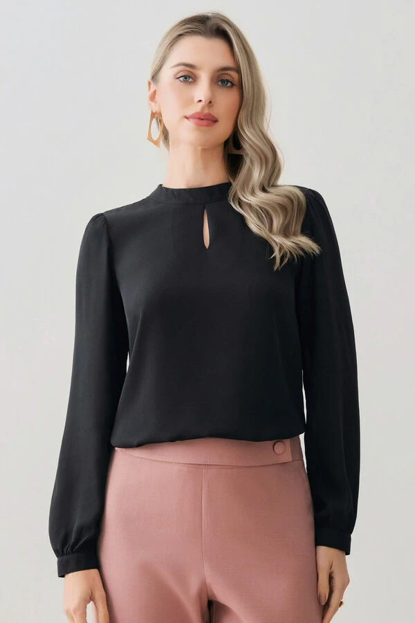 Blusa Manga Longa Punho Gola Baixa Vazada Gota