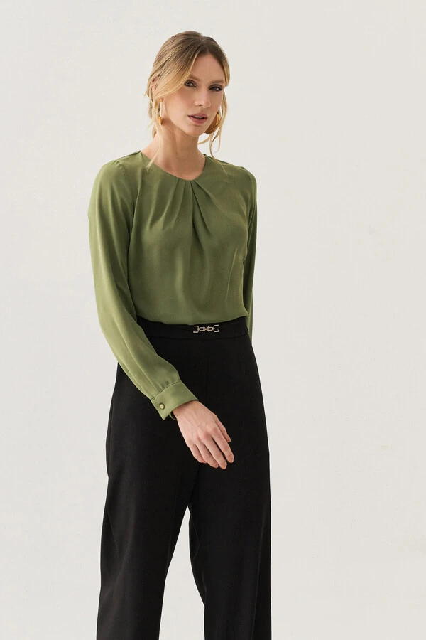 Blusa Manga Longa Punho Decote Pregas